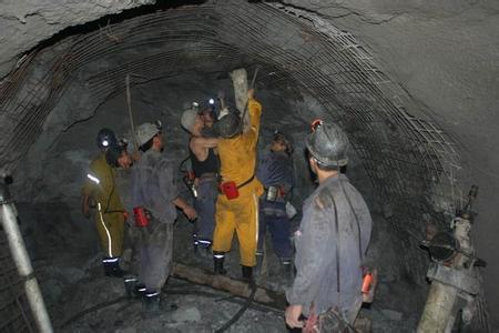 永善工程爆破中的危险因素分析以及应对工程爆破危险的措施